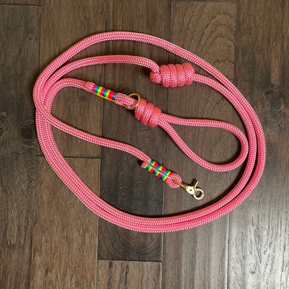 Dog Leash - Picture 1 of 3